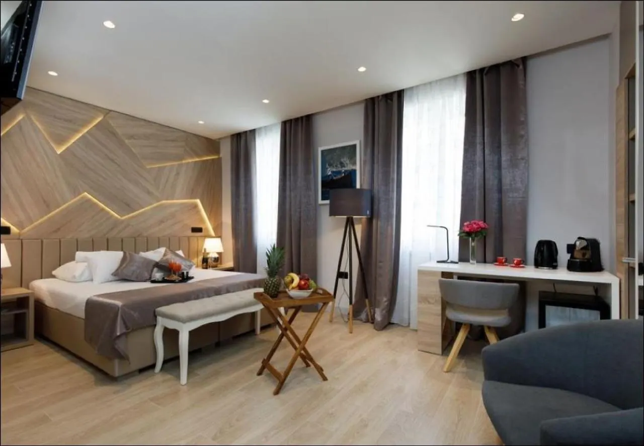 Sailor Boutique Rooms Split Pensión